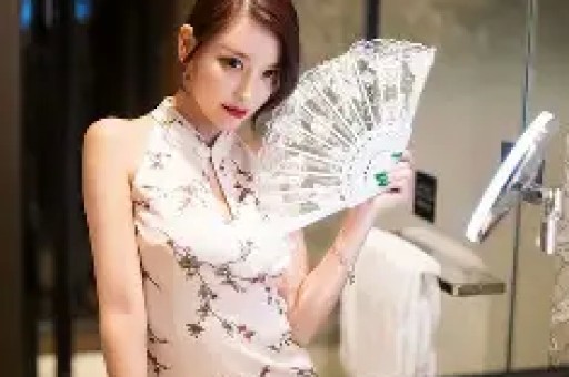 知名网红坑骗粉丝穿真货卖假货被曝光后解释自己是不小心的